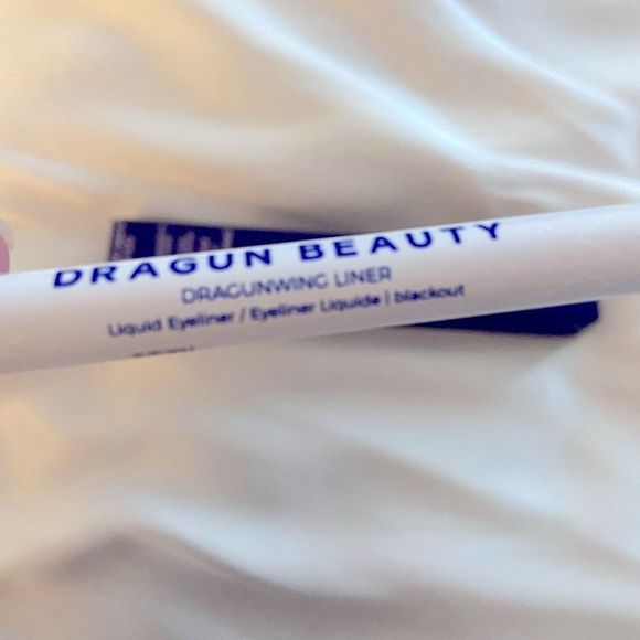 Dragun Beauty DragunWing Liquid Eyeliner | blackout BNIB - Picture 2 of 6